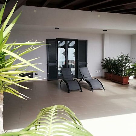 Appartamento Gambero Beach Santa Teresa Di Riva Exterior photo